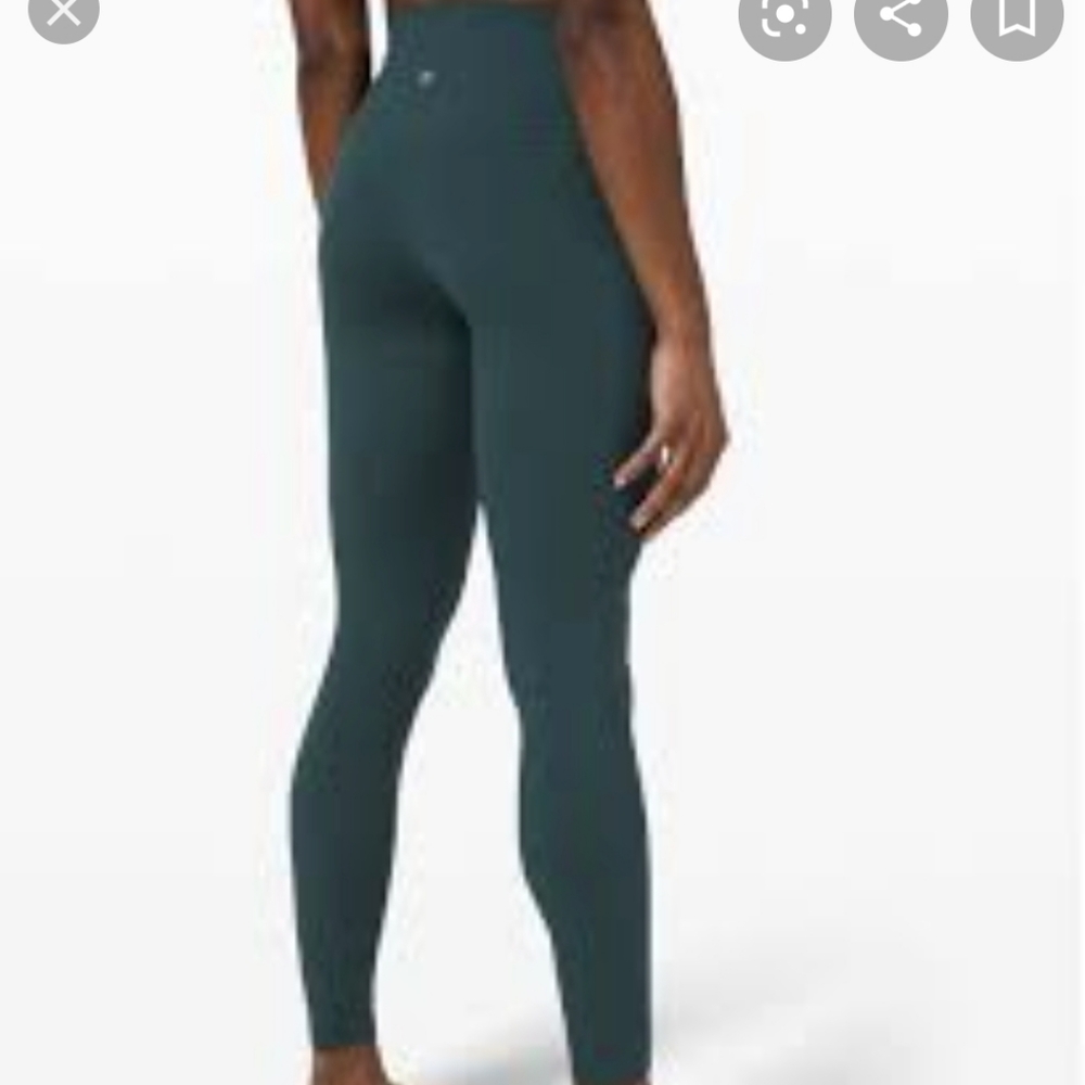 Like New Lululemon Align HR 28" Submarine